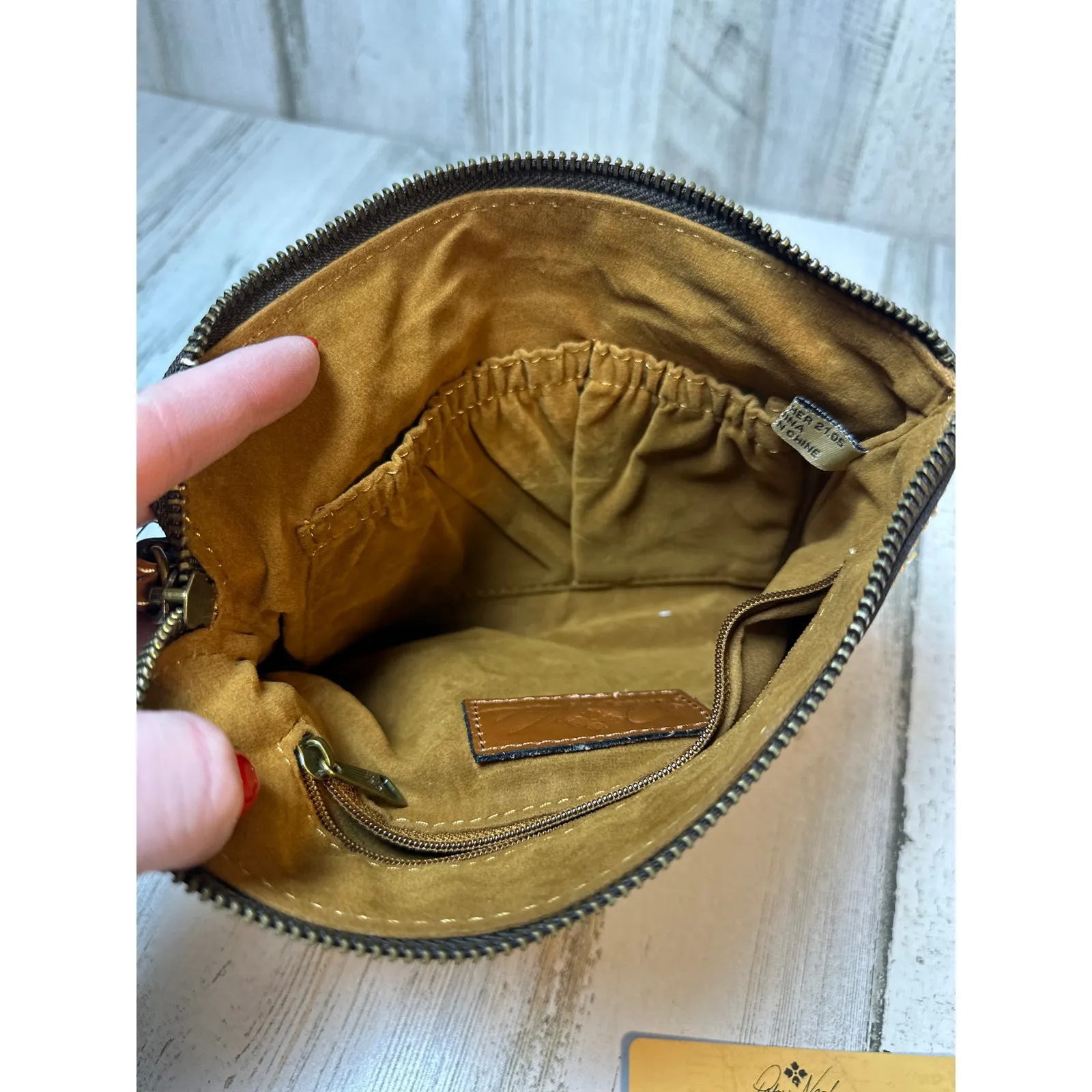 NWT Patricia Nash Florence Brown Embossed Leather Wristlet Pouch P28307 - Image 4