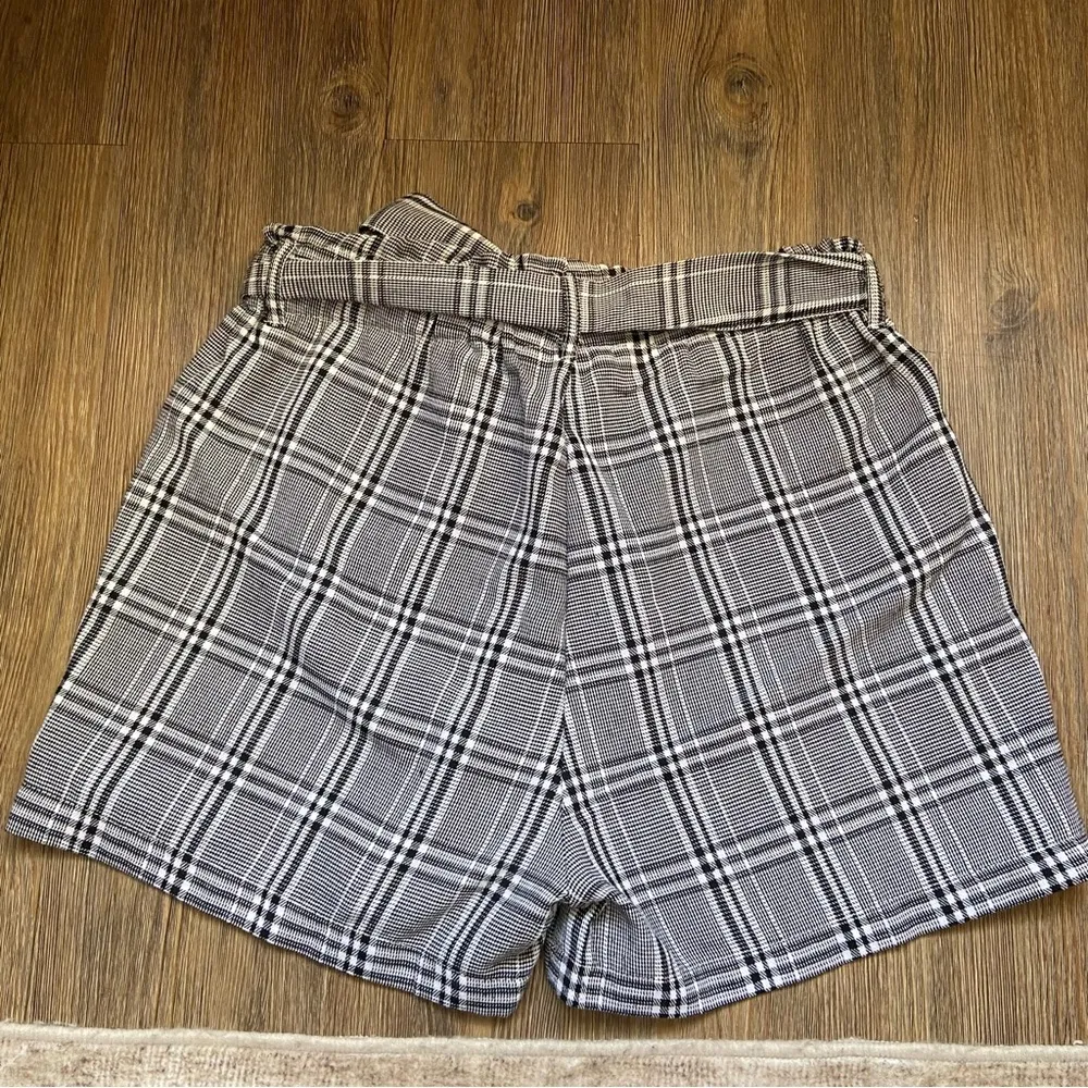 Shinestar Black and White Plaid High Waist Shorts - Image 8