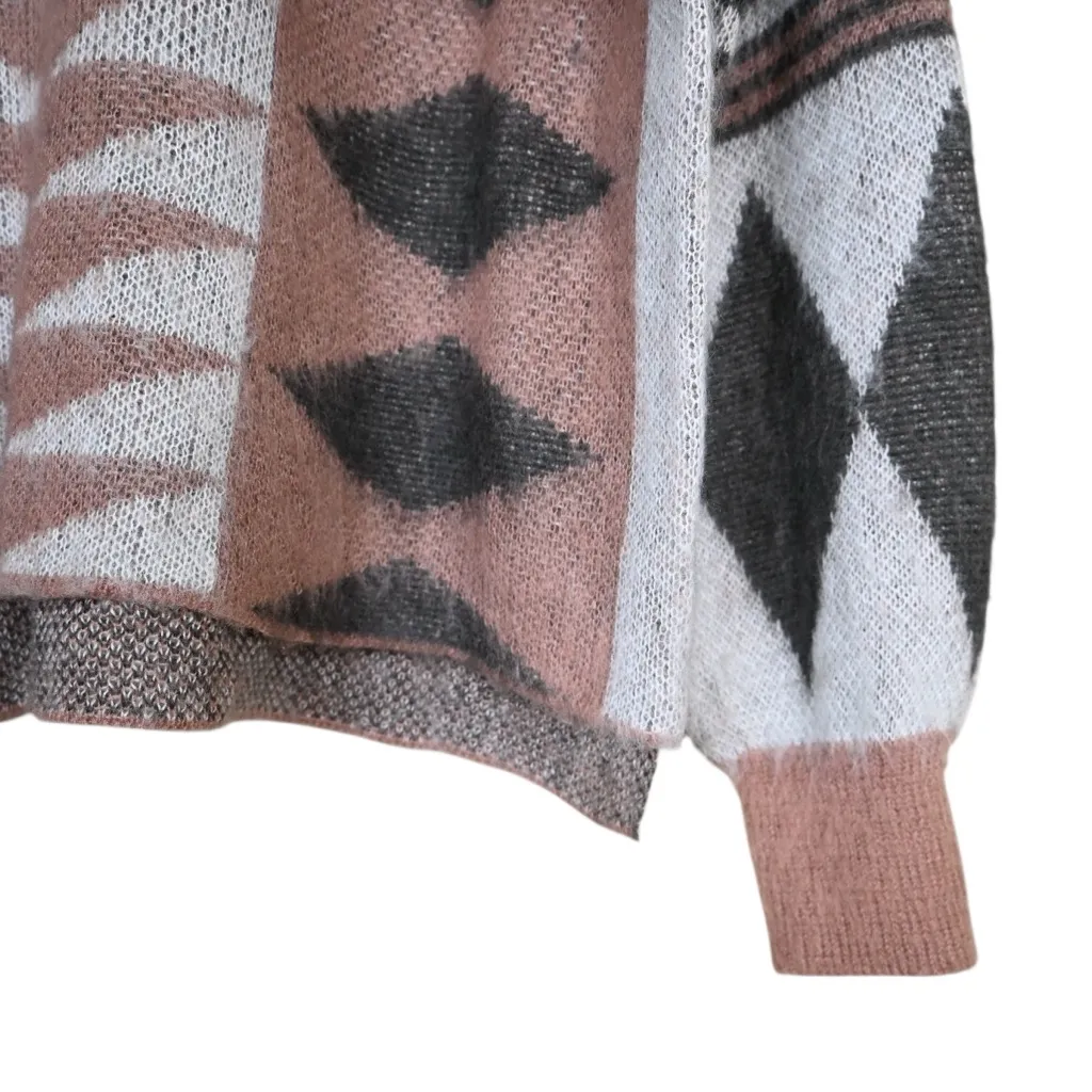 Daytrip Women's S Aztec Print Sweater - Image 5