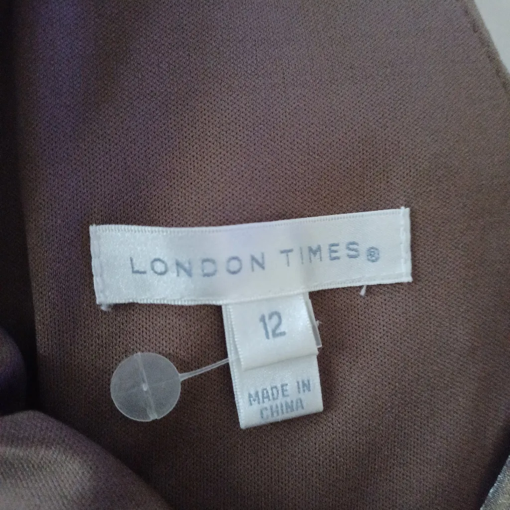 LONDON TIMES Tiered Ruffle V-Neck Sleeveless Metallic Sheath Party Dress Sz 12 - Image 3