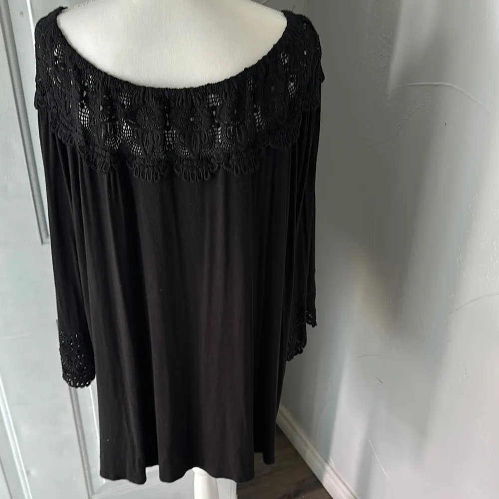 Peck & Peck Black Relaxed Embellished Blouse - Image 4