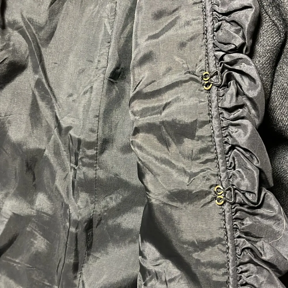 J. Crew Black Wool Ruffle Top/Blazer Size 4 - Image 8