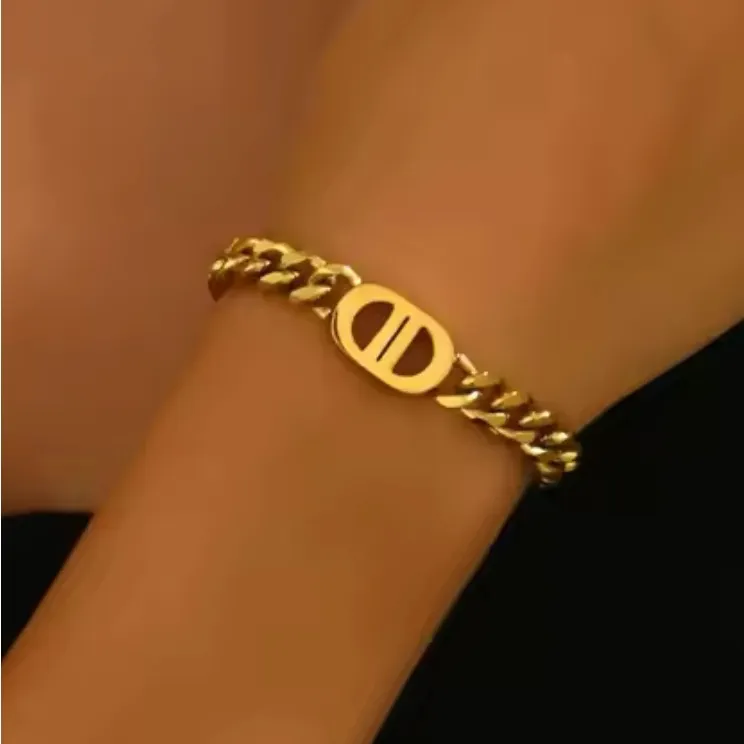 DD Gold Chain Bracelet Waterproof - Image 4