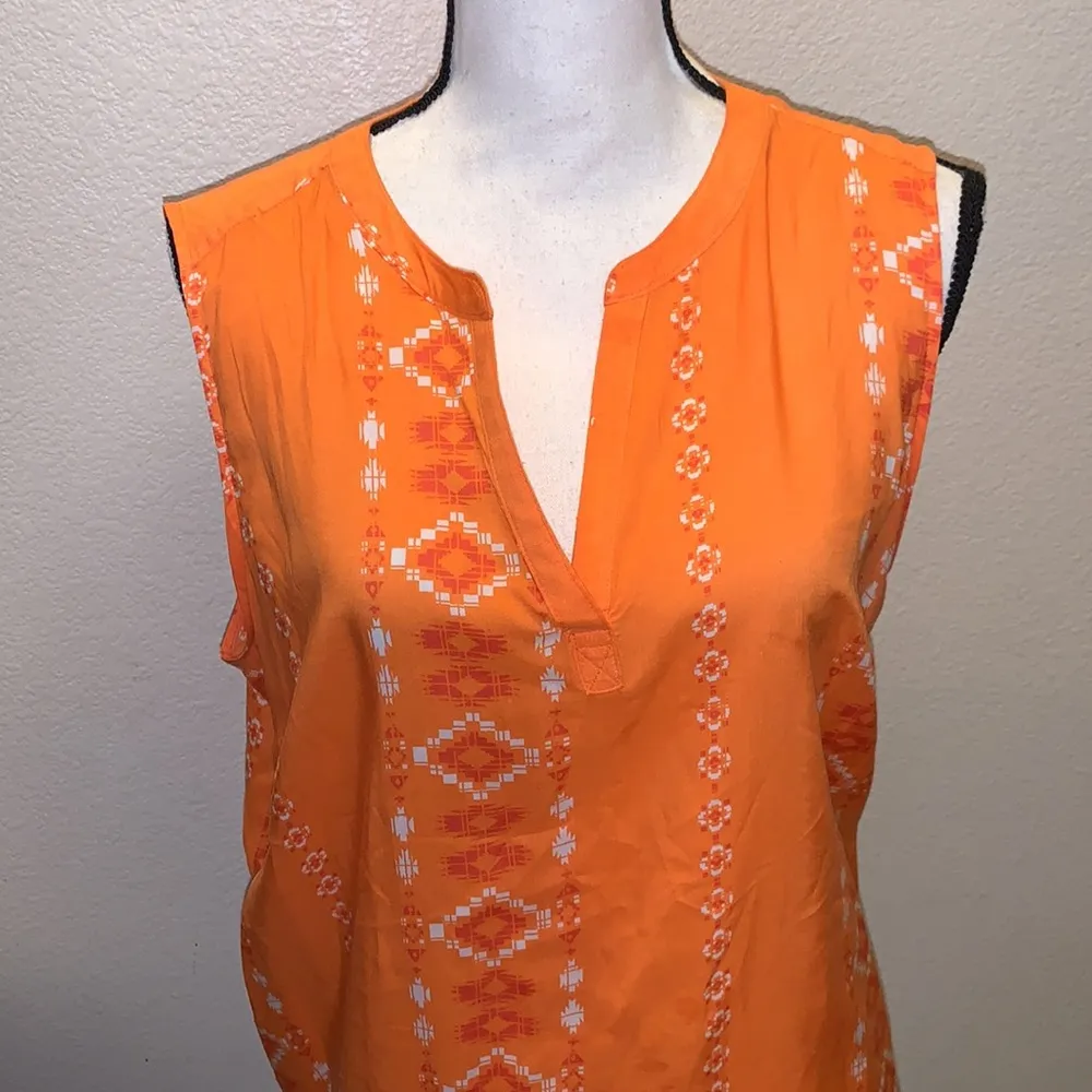 North Crest  orange patterned v-neck sleeveless lightweight blouse - Image 2