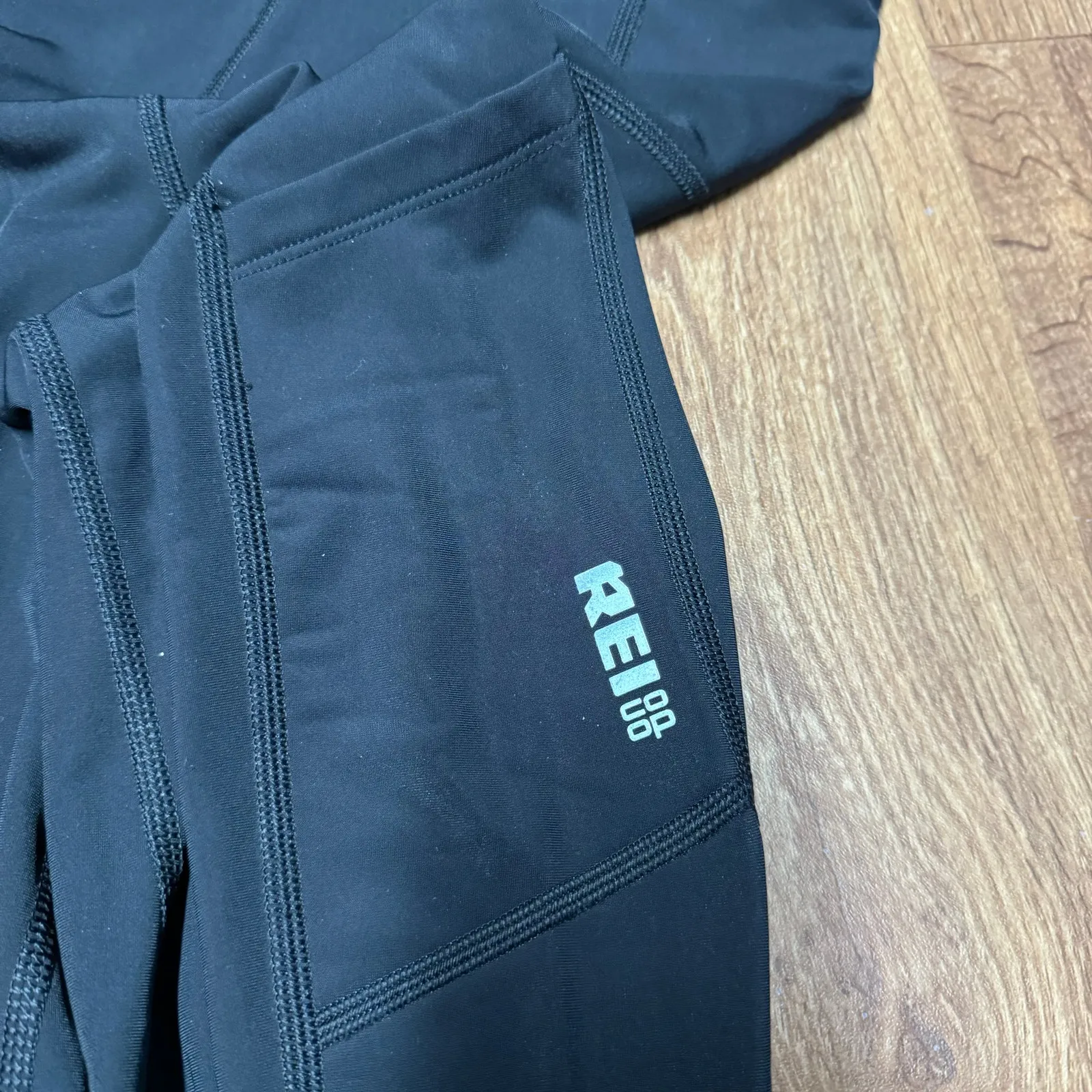 REI Women Black Ankle Zip Reflective Running Pants Side Pocket High Waist Medium - Image 9