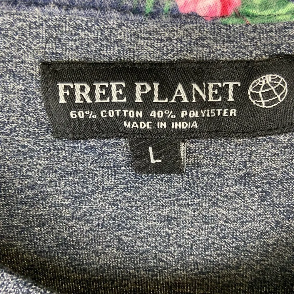 Free Planet Mixed Media Patchwork Navy White and Floral Tee Woman’s - Image 9