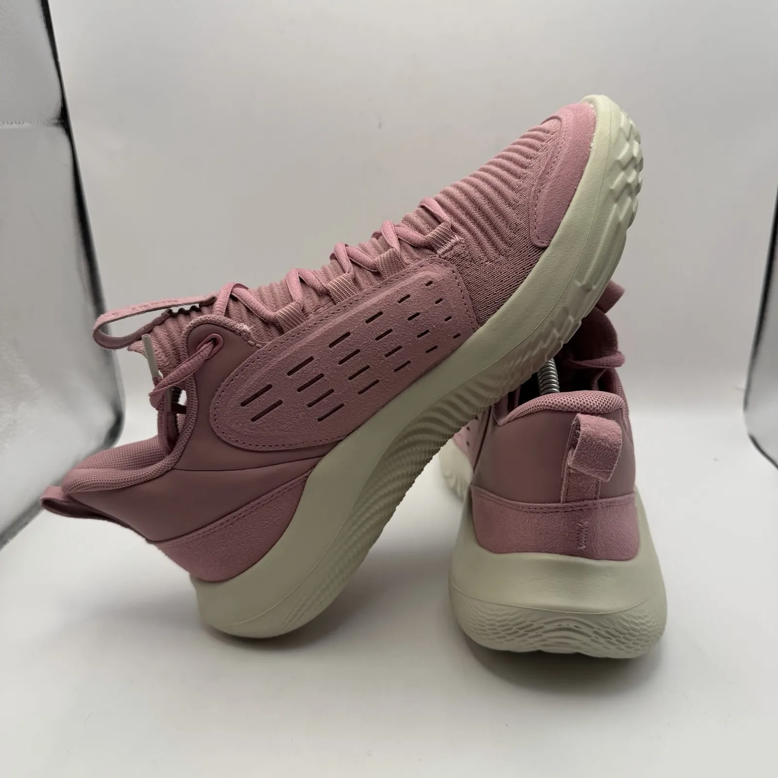 NWT Under Armour Flow Breakthru 5 Sneakers Pink/Rose 3028342-600 Women's 11 - Image 5