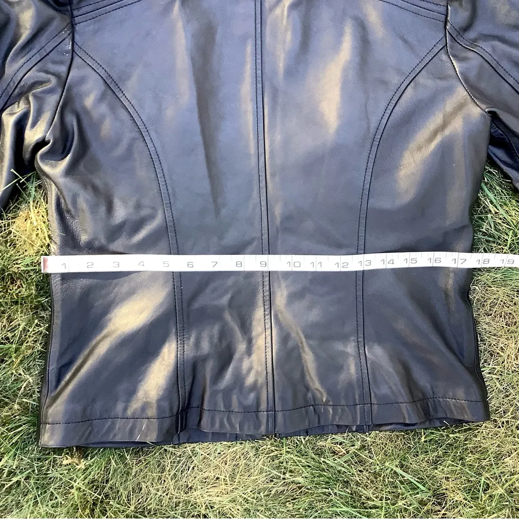 Genuine leather jacket 🌷stylish🌷 - Image 5