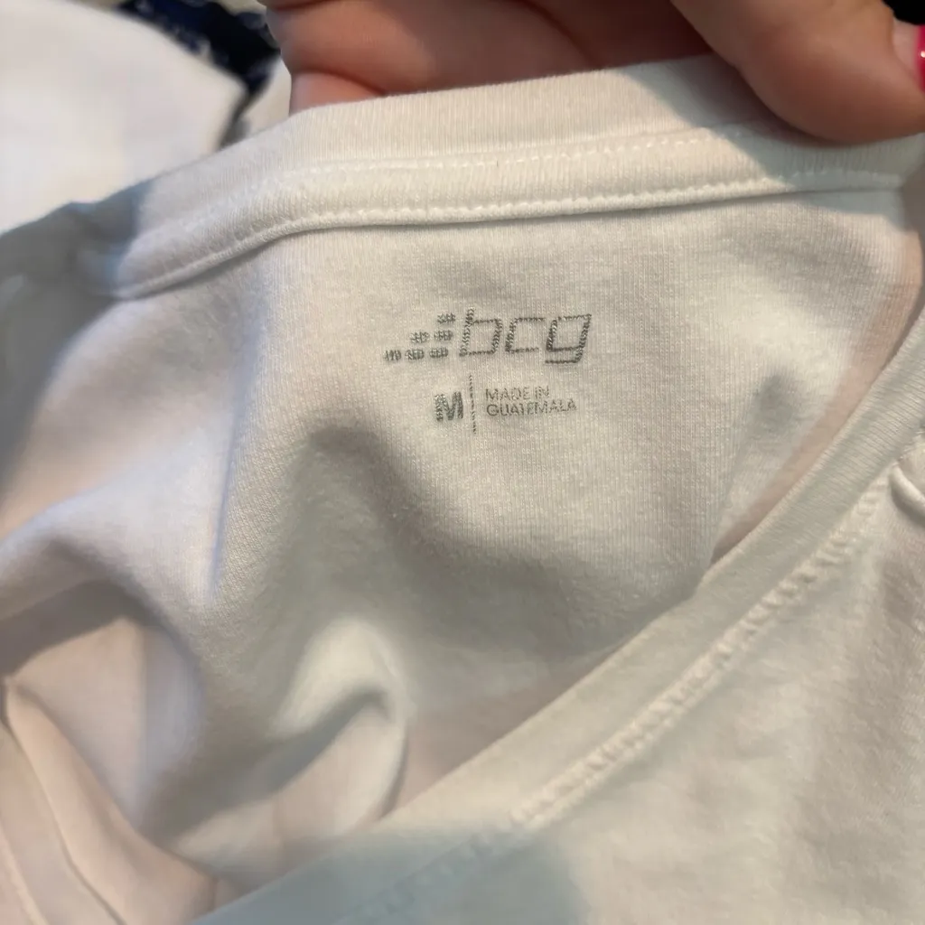 BCG White Long‎ Sleeve Top size medium - Image 4