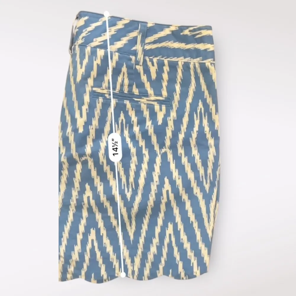 J. McLaughlin Diamond Patterned Scalloped Shorts Womens Size‎ 4 Blue White - Image 3