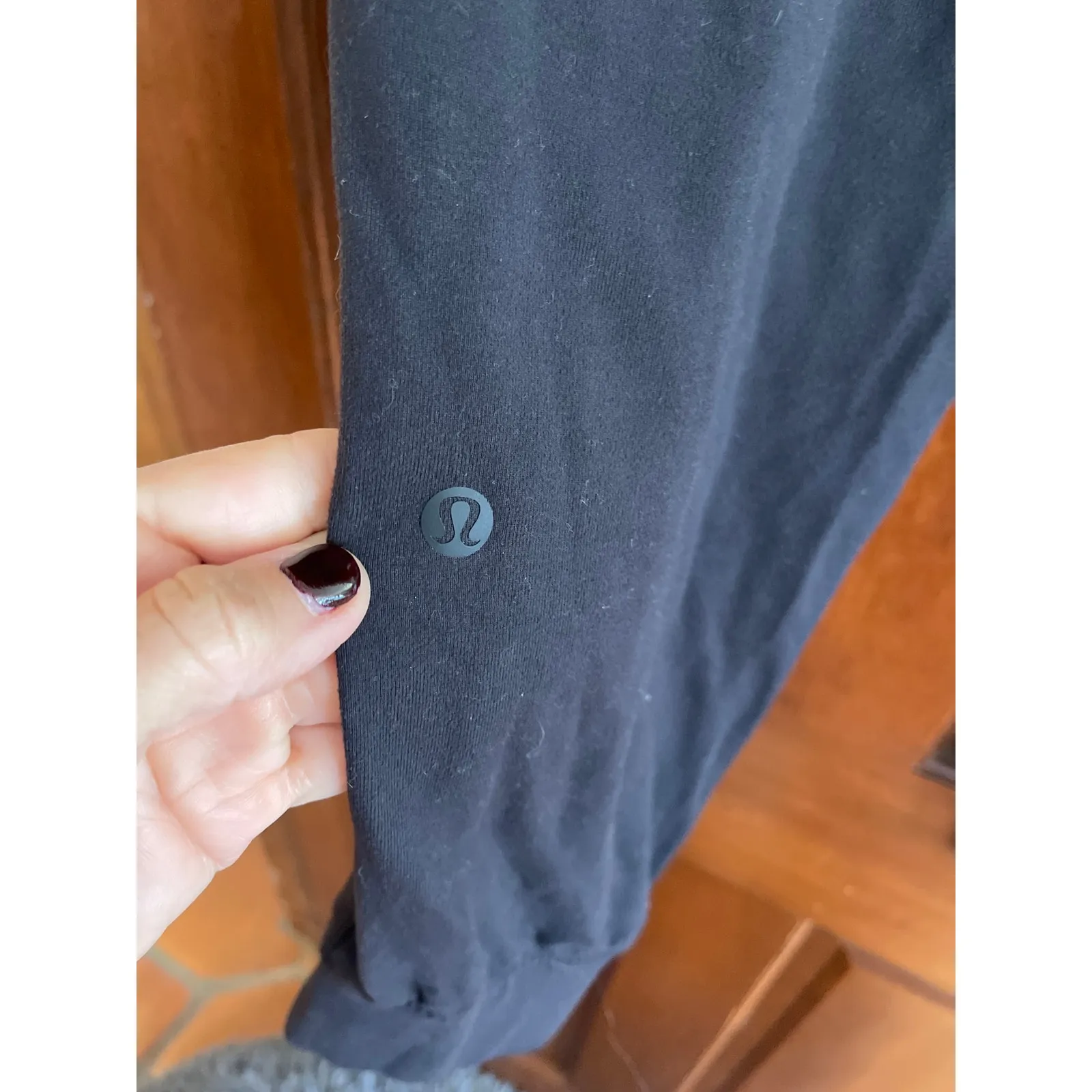 Lululemon cinch waistband jogger size 6 - Image 3