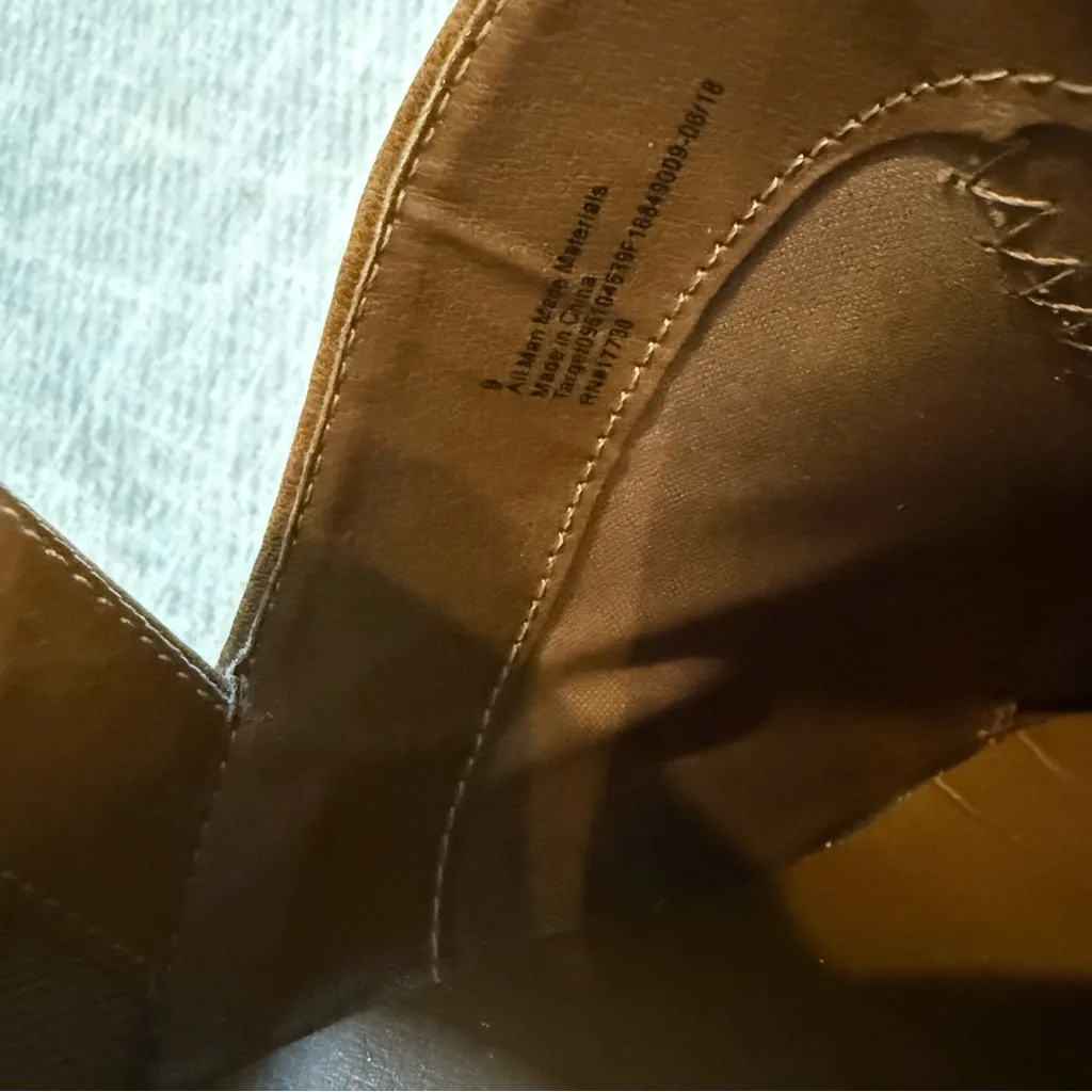 Universal Thread Brown Leather Ankle Boots 9 - Image 7