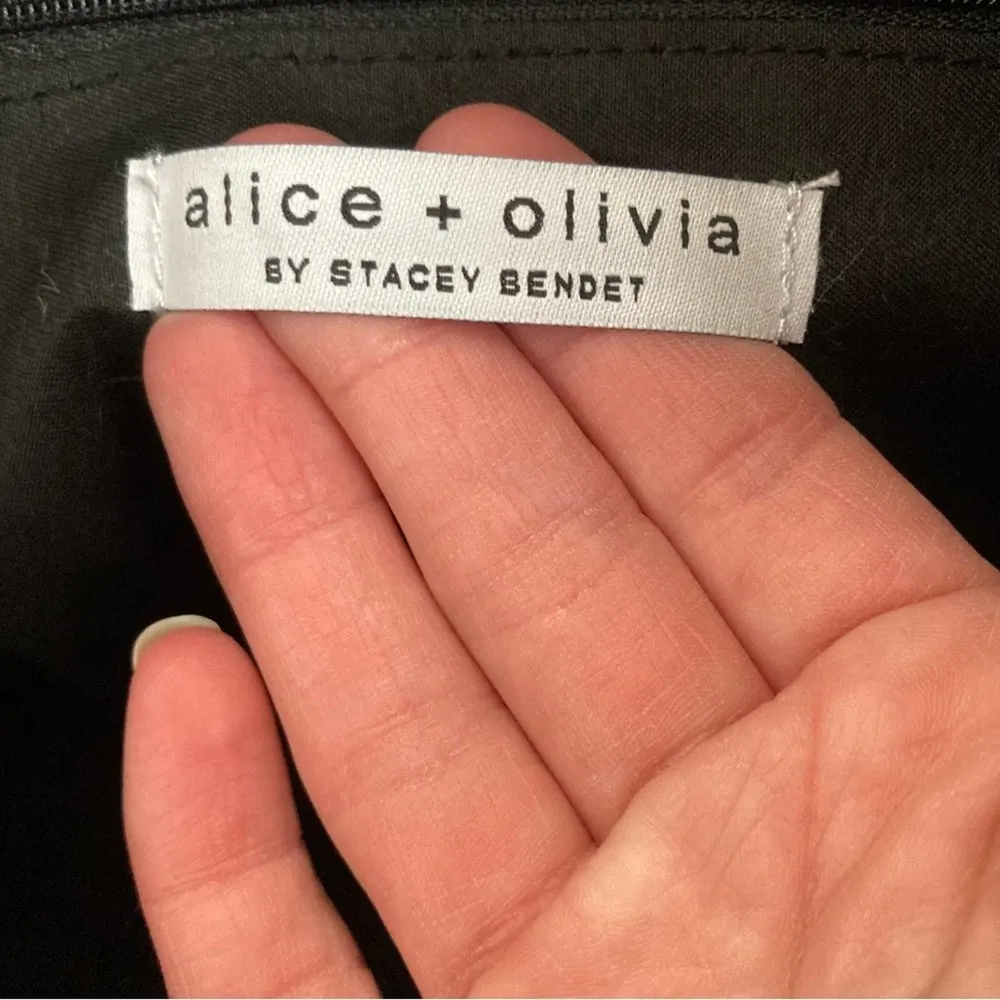 Alice + Olivia Daisy Print Black Tote Bag - Image 6