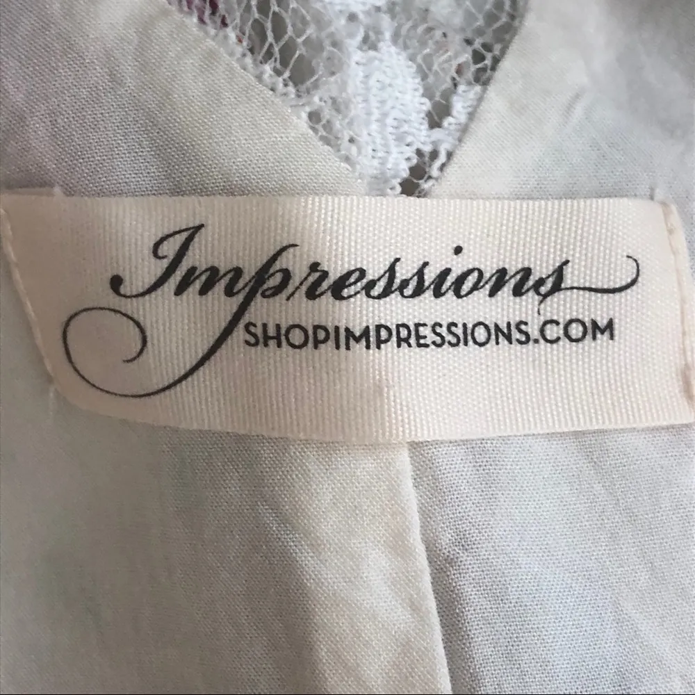 Impressions || Floral and lace boho tank top - Image 6