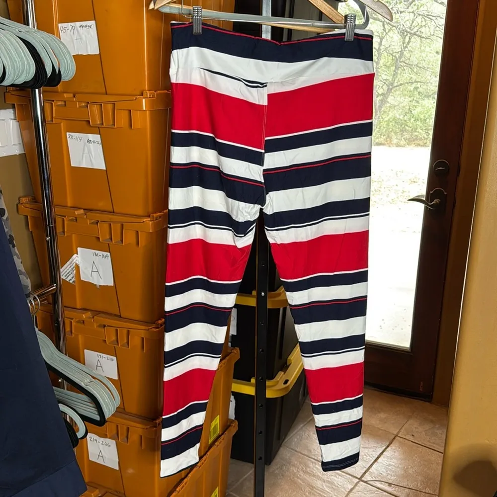NEW Lularoe TC Tall & Curvy Blue Red White Stripe 4th of July Leggings Sz 12-18 - Image 5