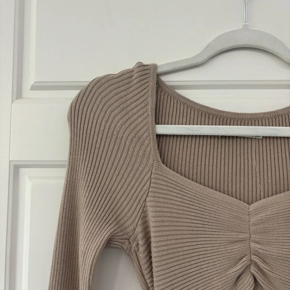 NEW Abercrombie & Fitch Cinched Front Cutout Midi
Sweater Dress - Image 10