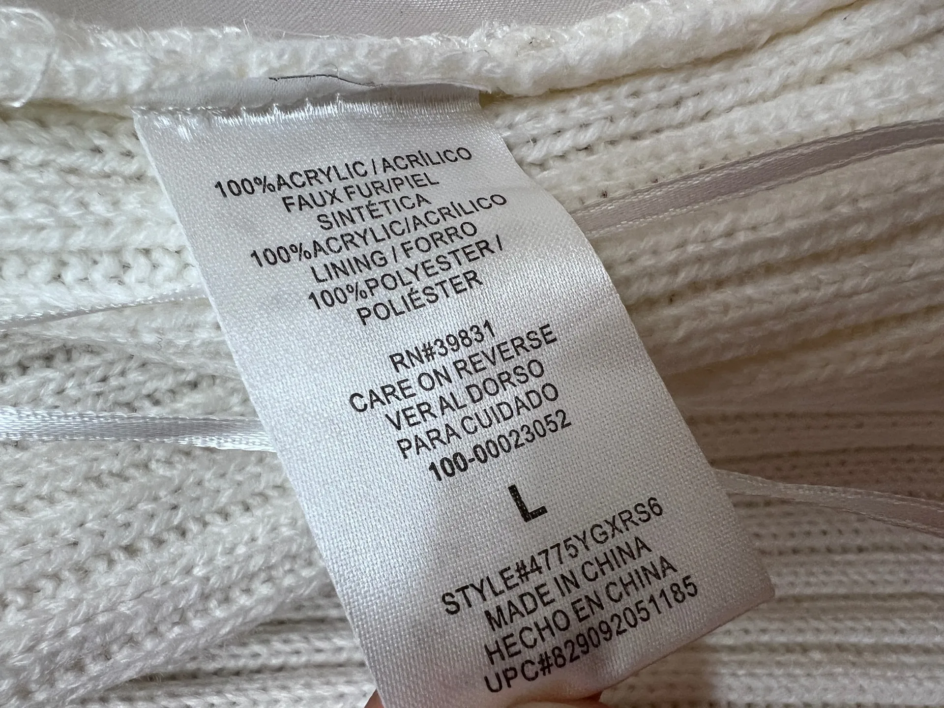 Xoxo white faux fur knit vest size L - Image 8