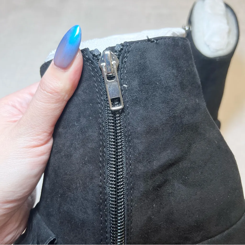 Steve by Steve madden Black Suede shooter kiltie booties - NIB - Image 4