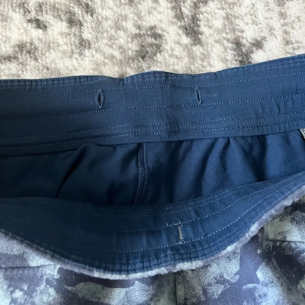 Lululemon Loungeful High-Rise Short 4" - Image 7