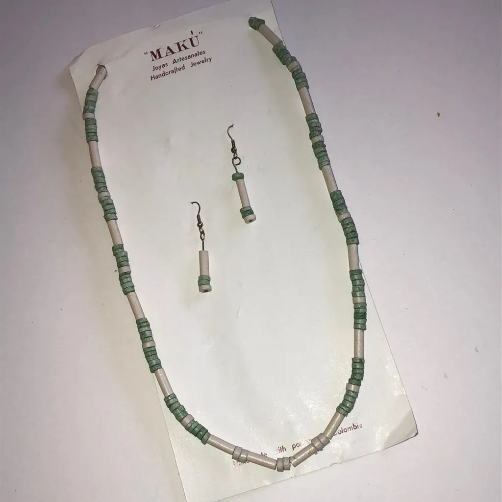 MAKU Green and Cream Pottery Beaded Boho Necklace and Earrings Set - Image 4
