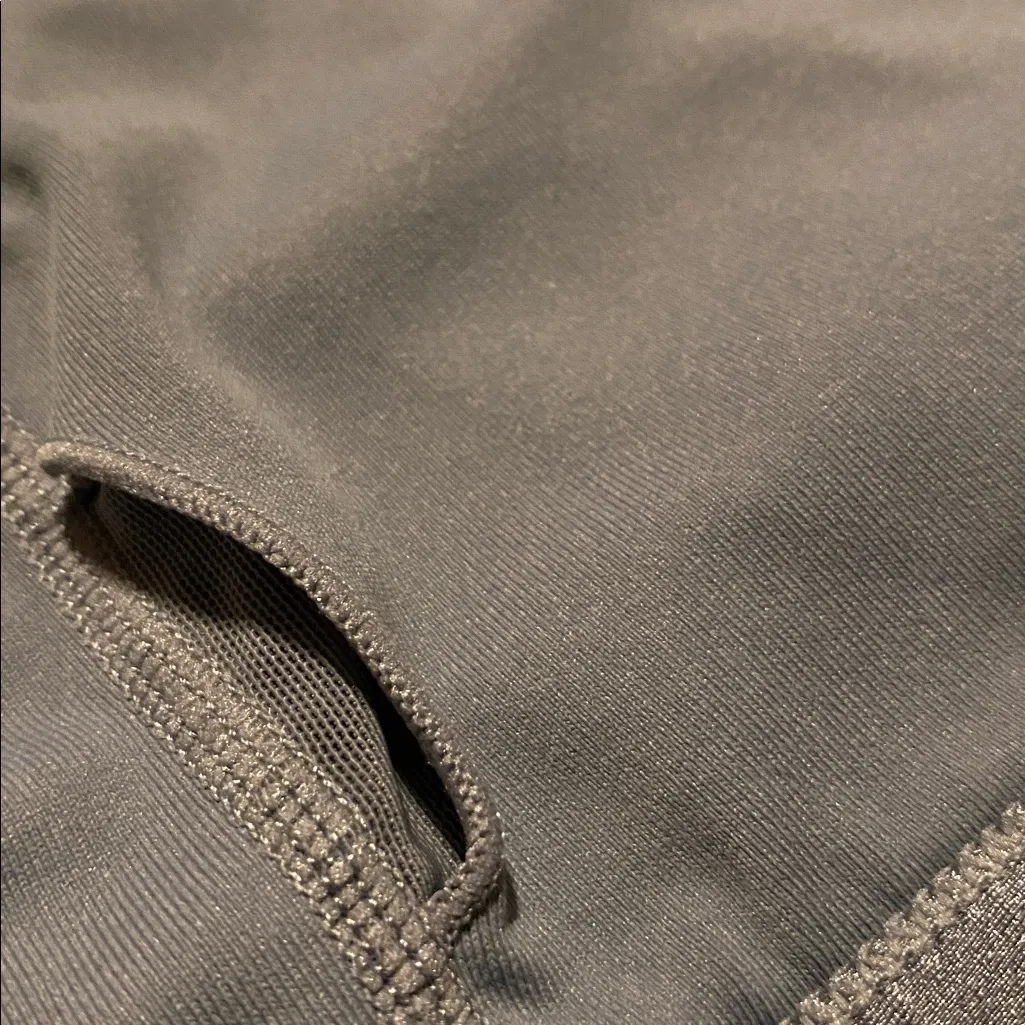 Fabletics Low Impact Keyhole Sports Bra Gray Size undefined - Image 5