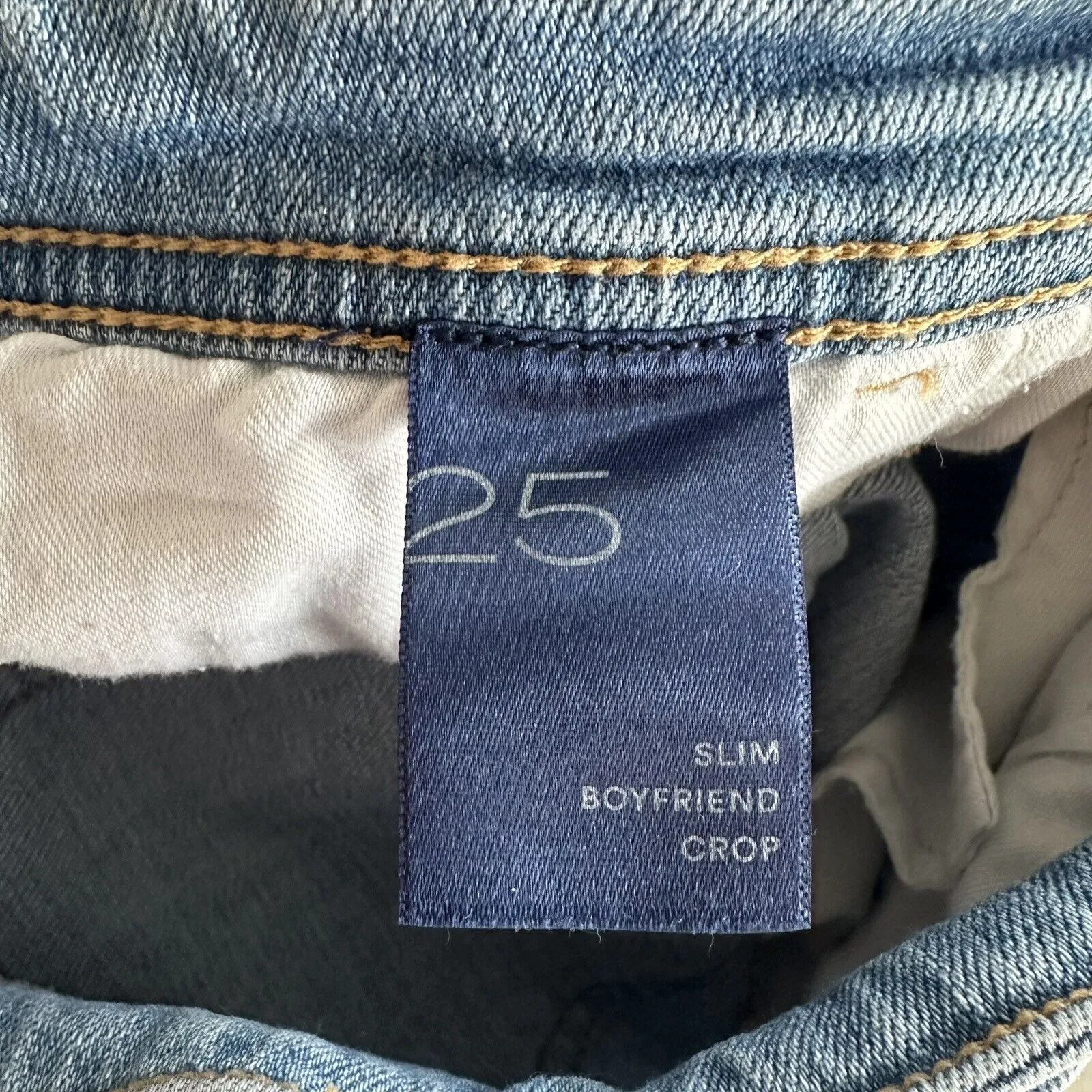 Pilcro by Anthropologie Distressed Slim Boyfriend Crop Jeans Size 26 - Image 7