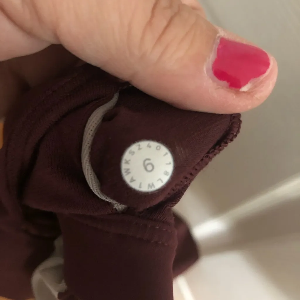 LULULEMON Redwood Auburn Long Breath 2-In-1 Tank  Yoga Top Size 6 W1AWKS‎ - Image 10