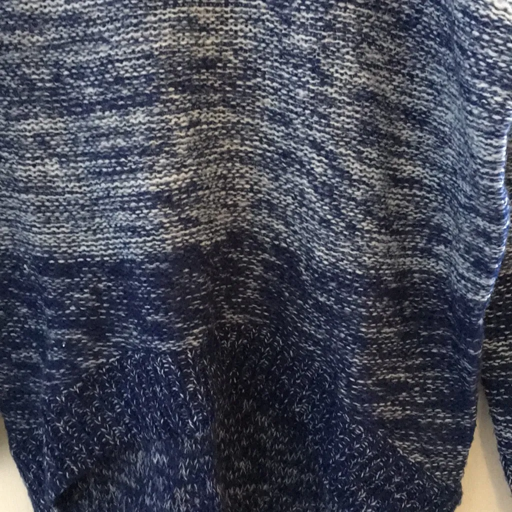 FINAL MARKDOWN Junior rue 21 sweater medium - Image 3