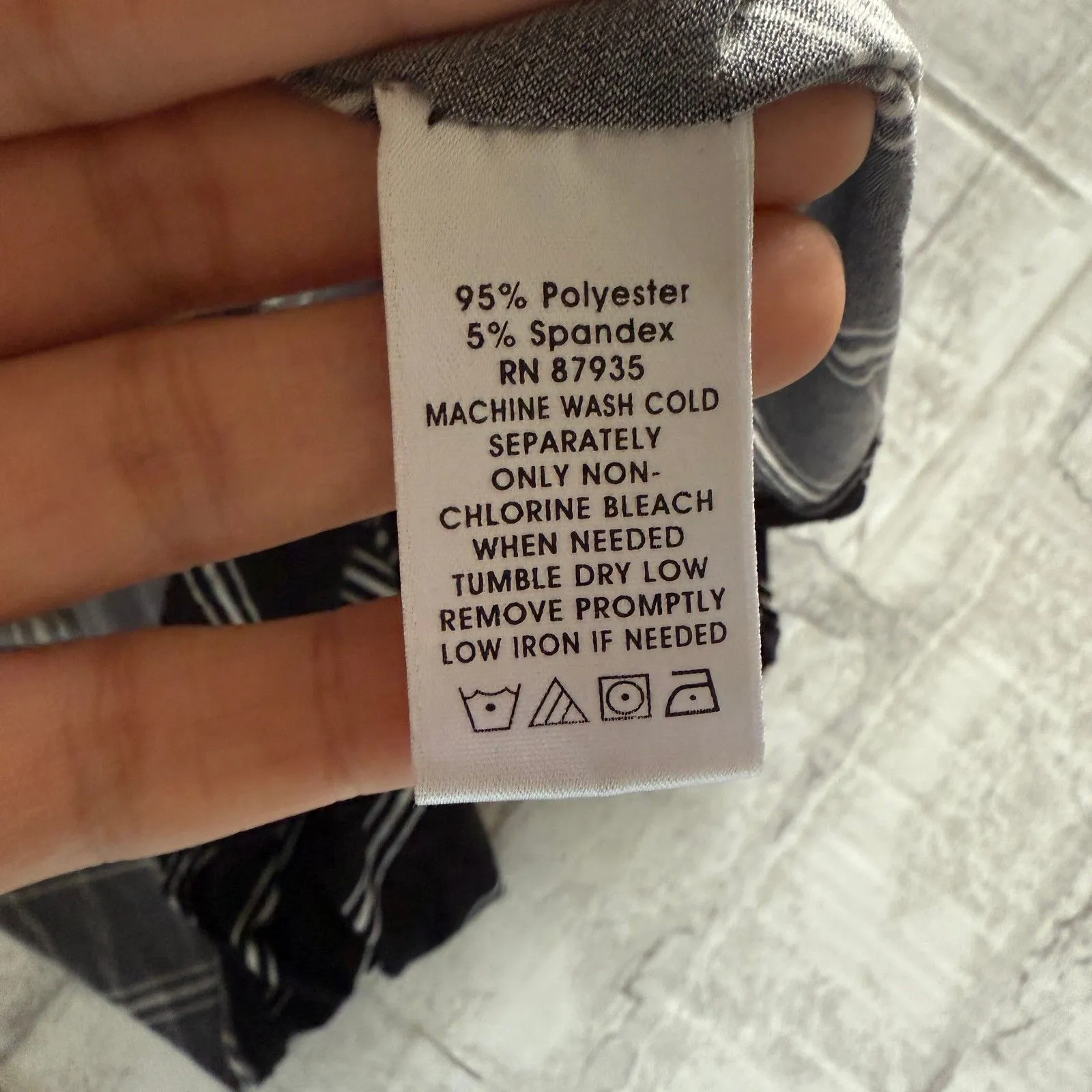 Susan Graver Striped Liquid Knit V Neck Scarf Top Flowing Silhouette Blouse 2X - Image 6