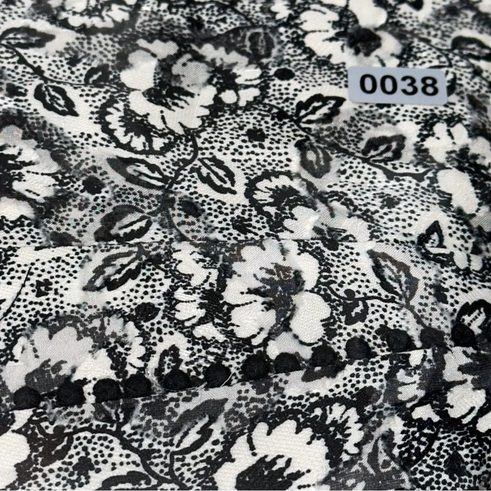 Derek Lam 10 Crosby Women’s Size 6 Black White Floral Bell Sleeve Blouse Top - Image 10