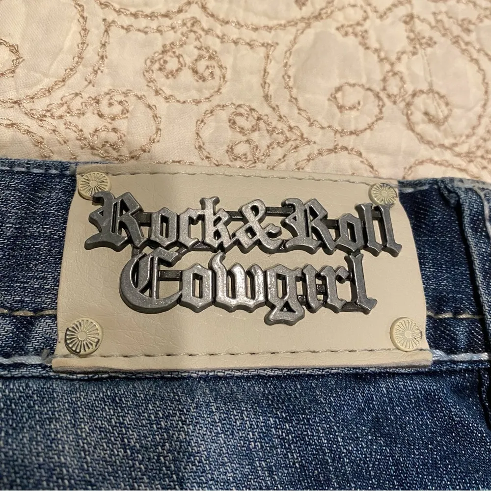 Rock & Roll Cowgirl Women’s Low Rise Blue Flare Wide Leg Jeans Size 25/32 - Image 14