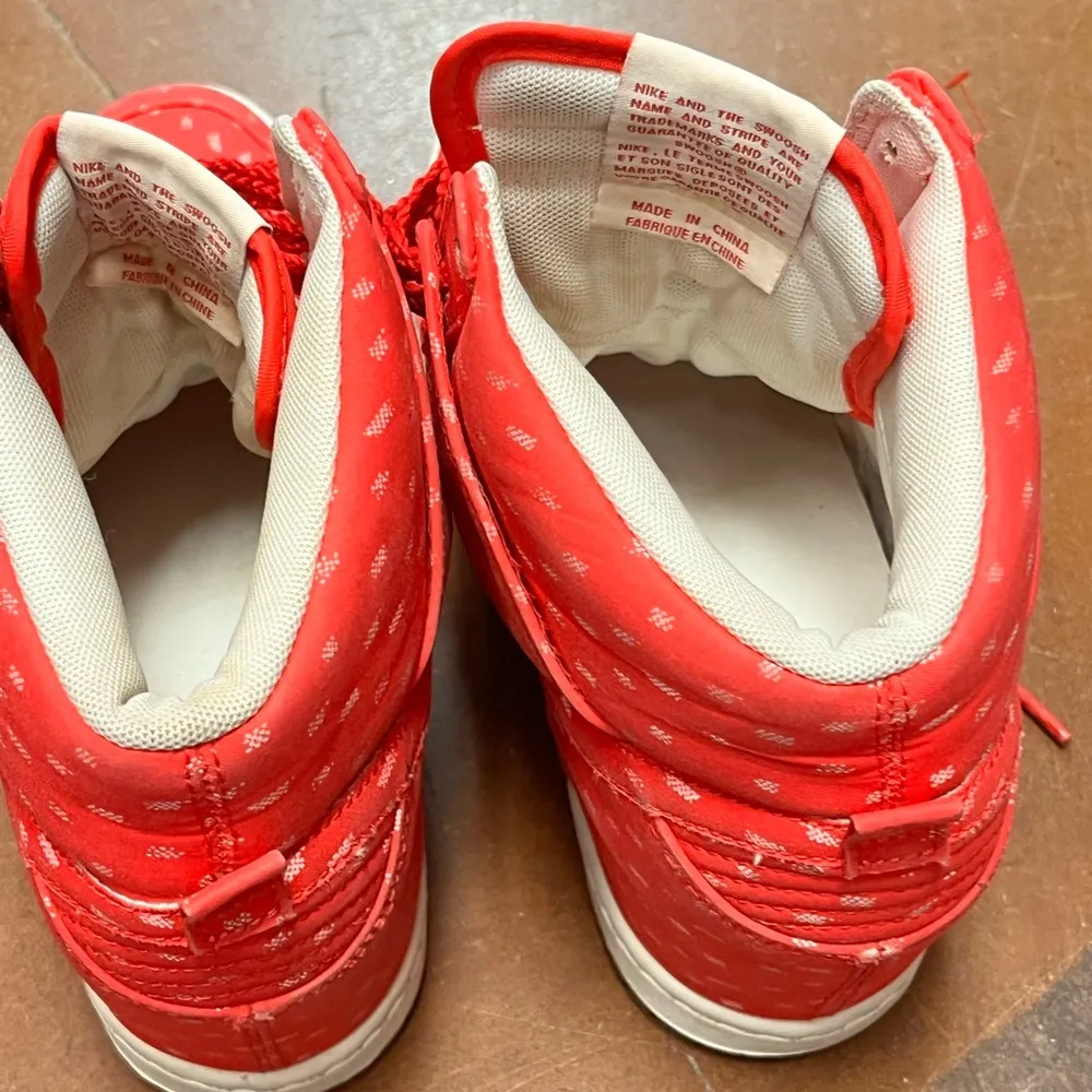 Nike Dunk ski high wedge in red size 9.5 - Image 4