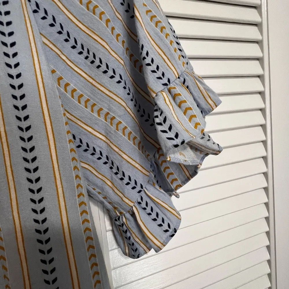 JOY & JOY V neck, ruffle sleeve, tiered knee length dress. Size XS. Baby blue - Image 3