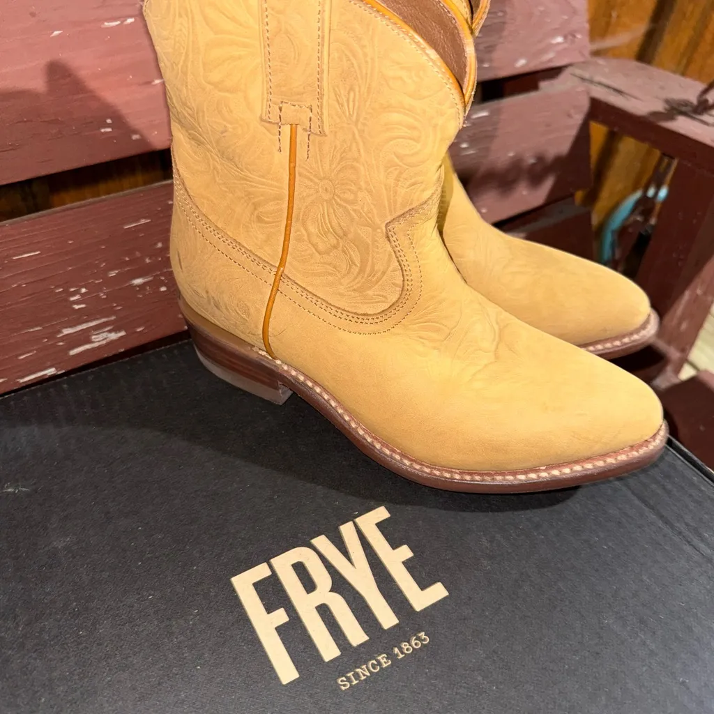 Frye Billy western bootie - Image 2