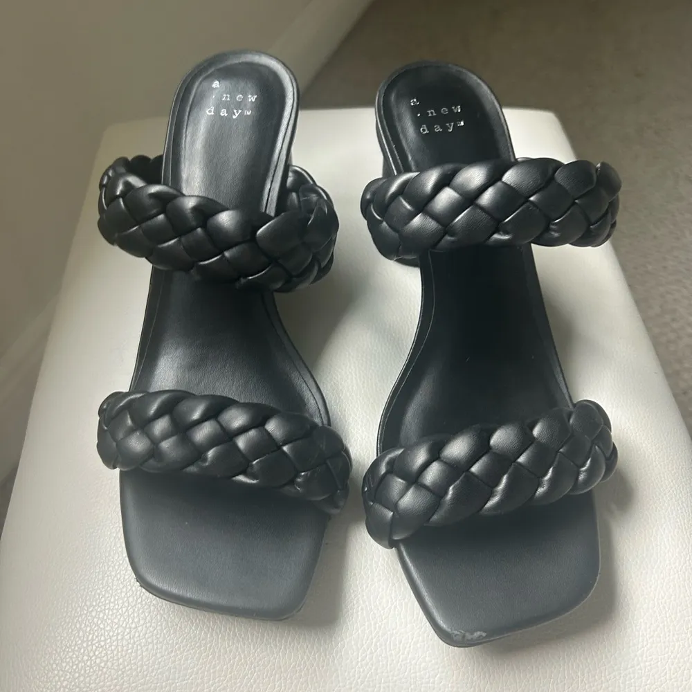 New Women's Heeled Sandals A
New Day -Basil Black size 7 - Image 2