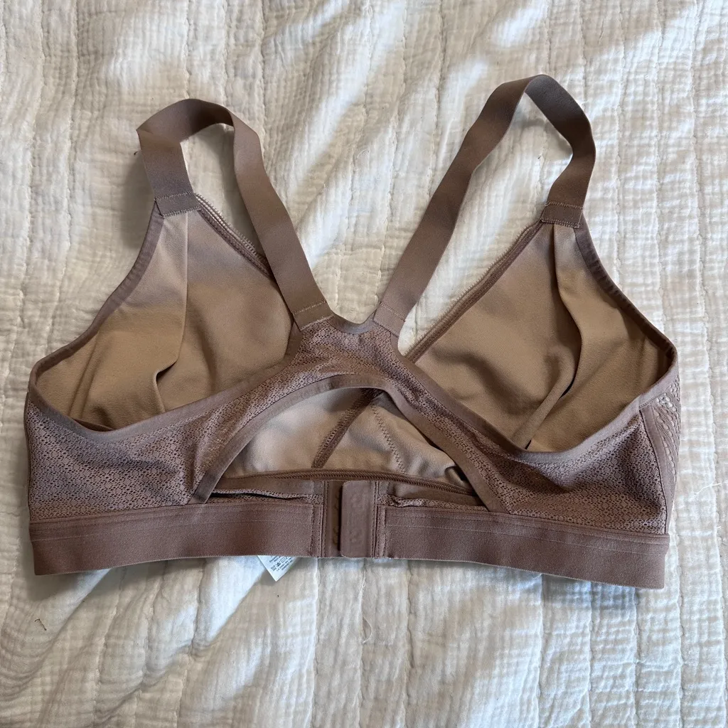 LULULEMON Awake to Lace Bra; new without tags; size 36D - Image 7