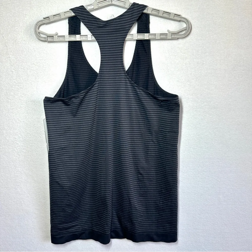 Under Armour HeatGear Fitted Tank Top Women's XL Racerback Stripes Striped New - Image 3