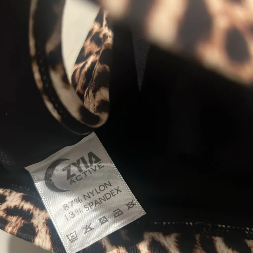 ZYIA Active Brilliant Mesh Leopard Cheetah Print Sports Bra XL - Image 15