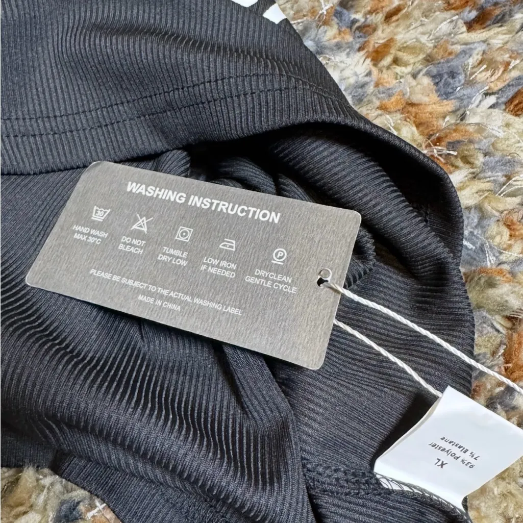 FAFO Graphic Black Ribbed Crop Tank Top XL – Bold Streetwear Statement Gray - Image 3