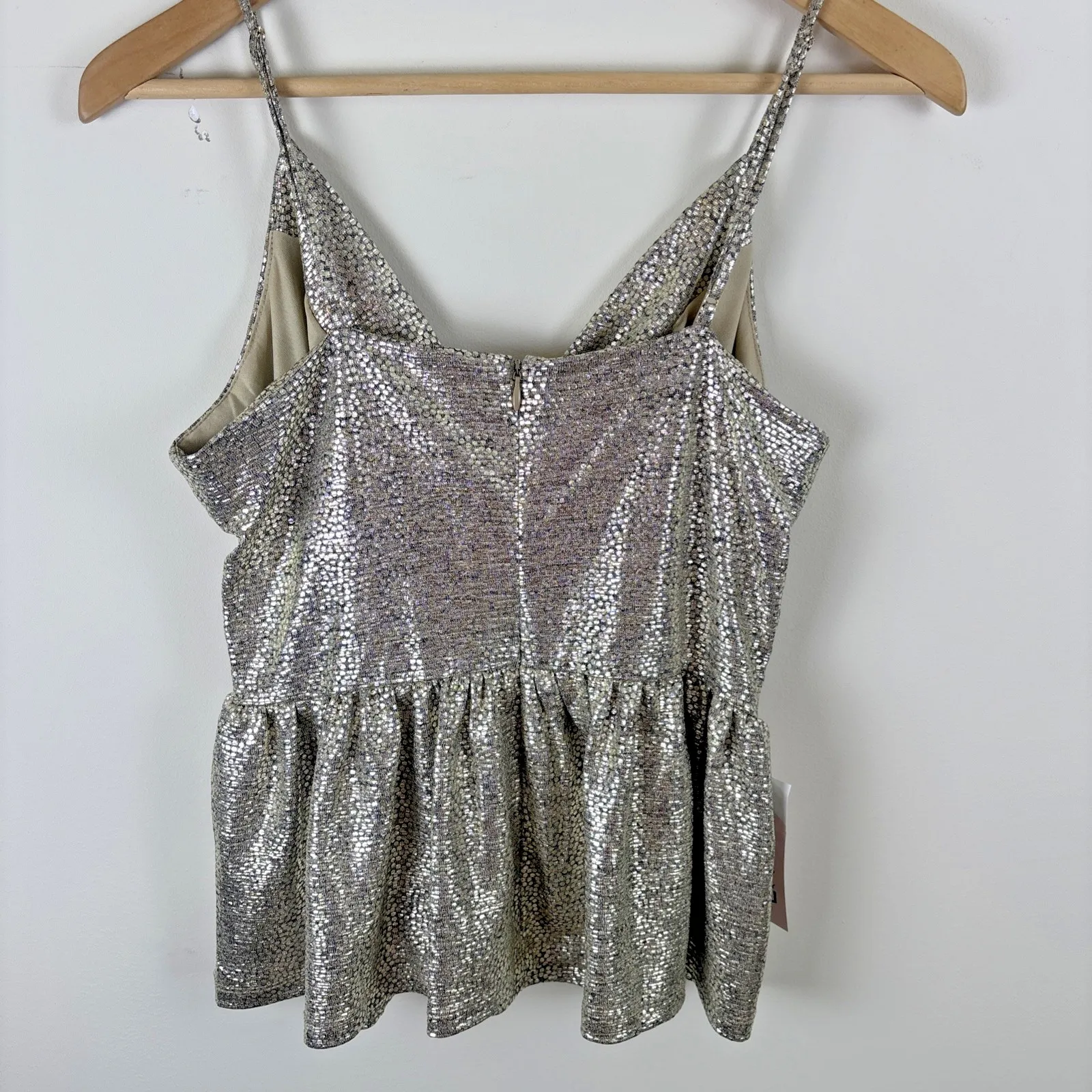 Skies Are Blue Tank Shirt Sz S Champagne Twist Front Metallic Blouse Night Out - Image 4