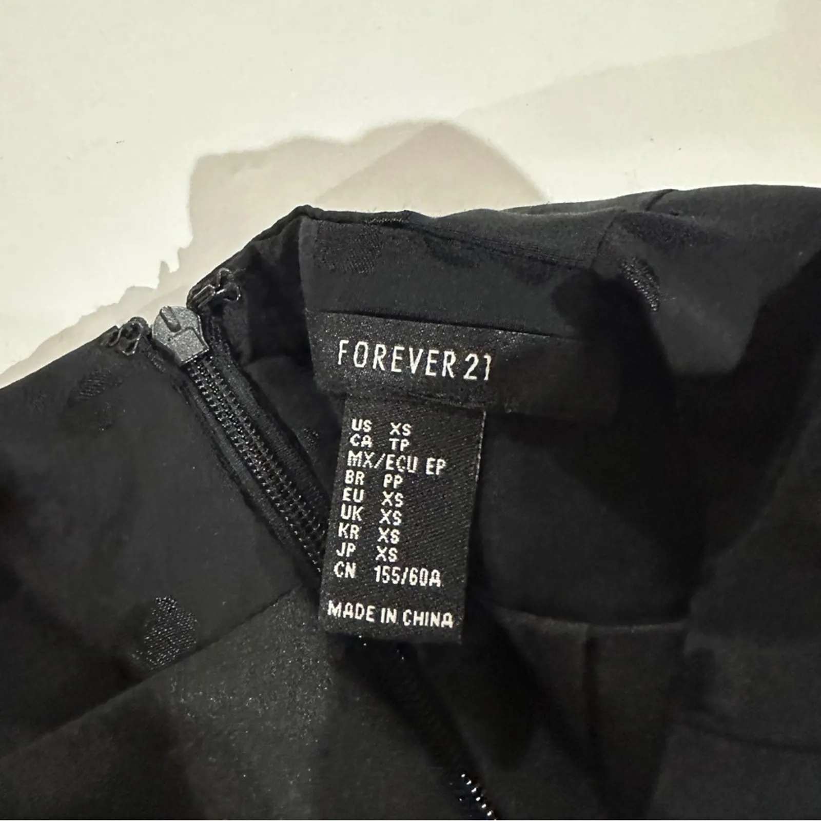 Forever 21 Black Polka Dot Print Ruched Ruffle Hem Mini Skirt‎ Size XS - Image 6