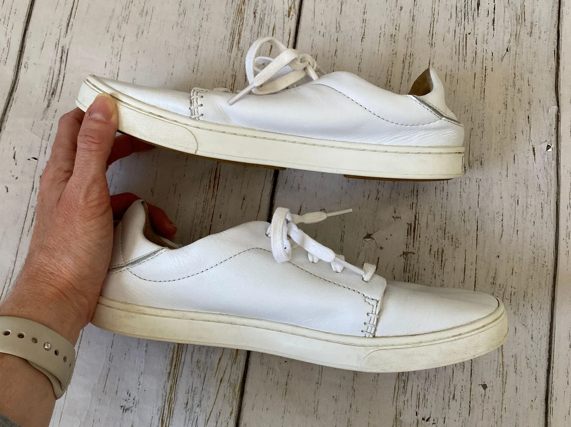 Olu Kai Pehuea Lī ‘Ili Everyday Leather Sneaker in White - Image 10