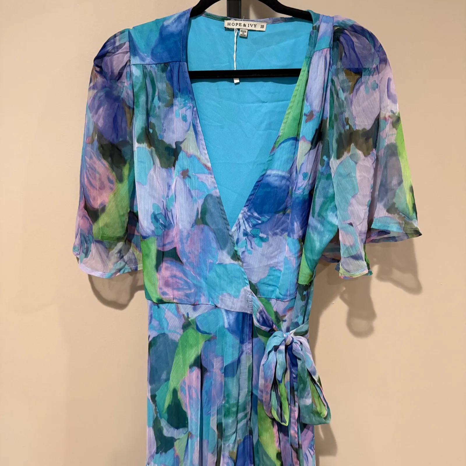 Hope & Ivy NWOT Everleigh Floral Maxi Wrap Dress Short Sleeve Blue‎ Plus Size 18 Blue - Image 4