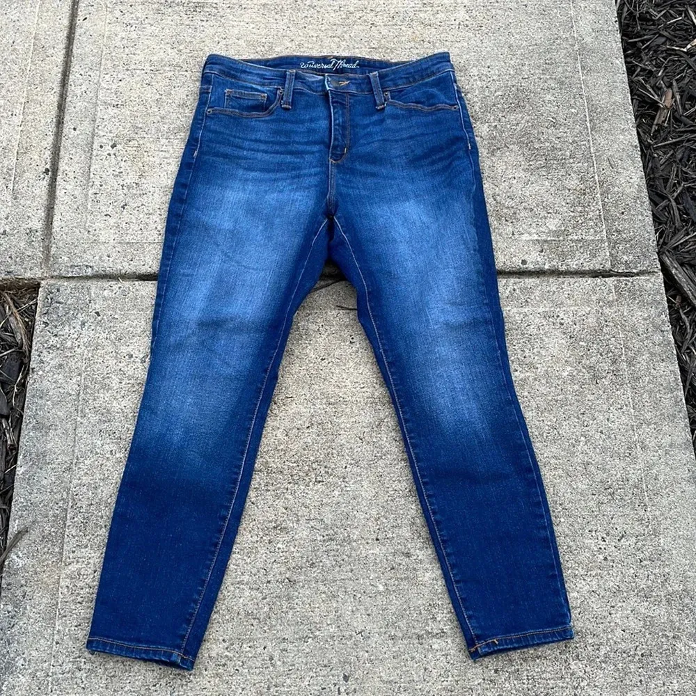 Universal Thread jeans - 2 pairs - Image 3