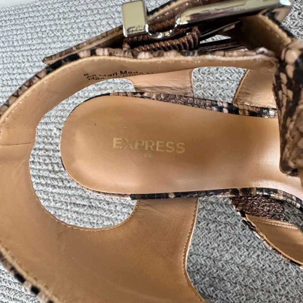 Express Brown White Snakeskin Chunky Block Heel Strappy Sandals Size 8 NWT - Image 11