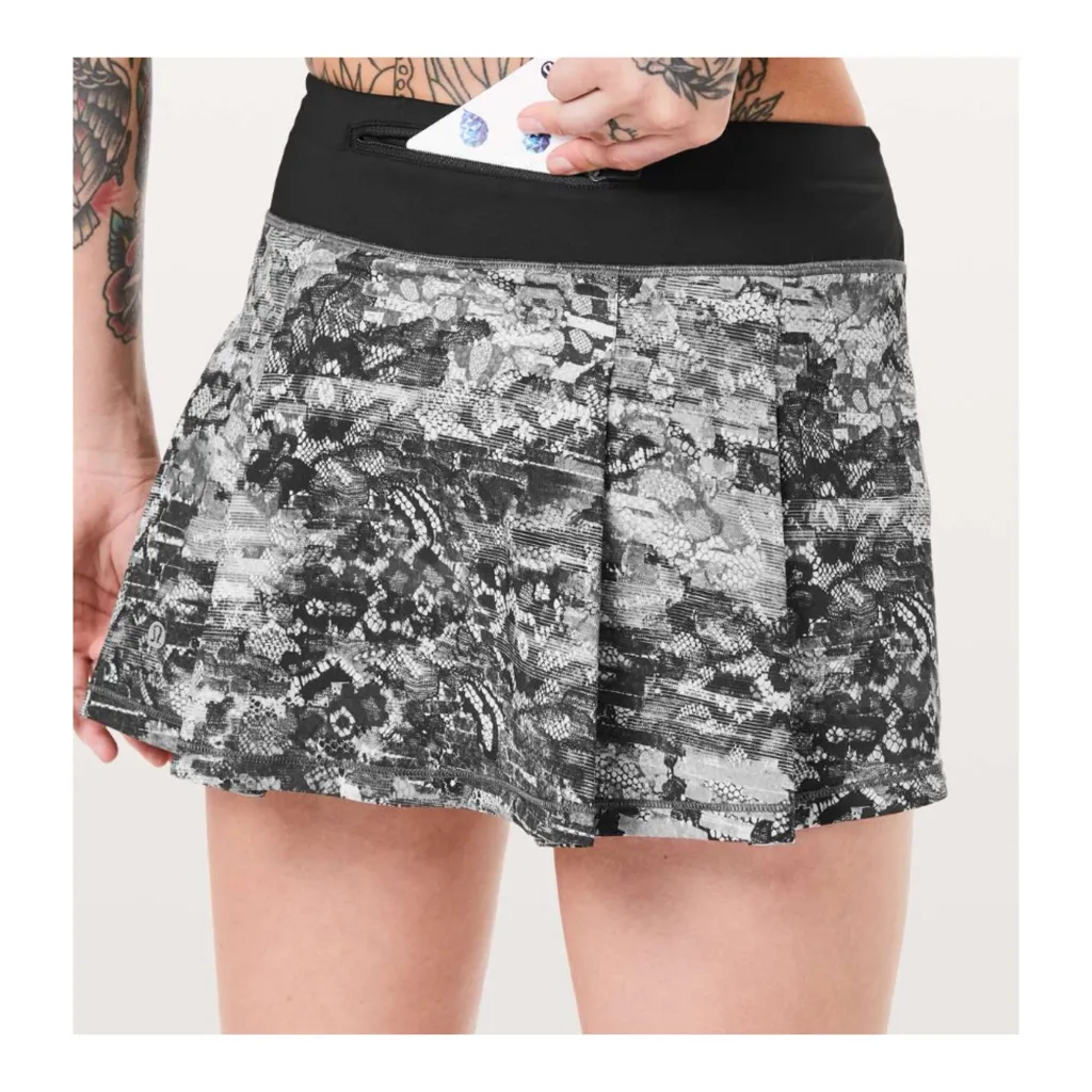 Lululemon pace rival pleated tennis skirt black lace 10 RARE - Image 3