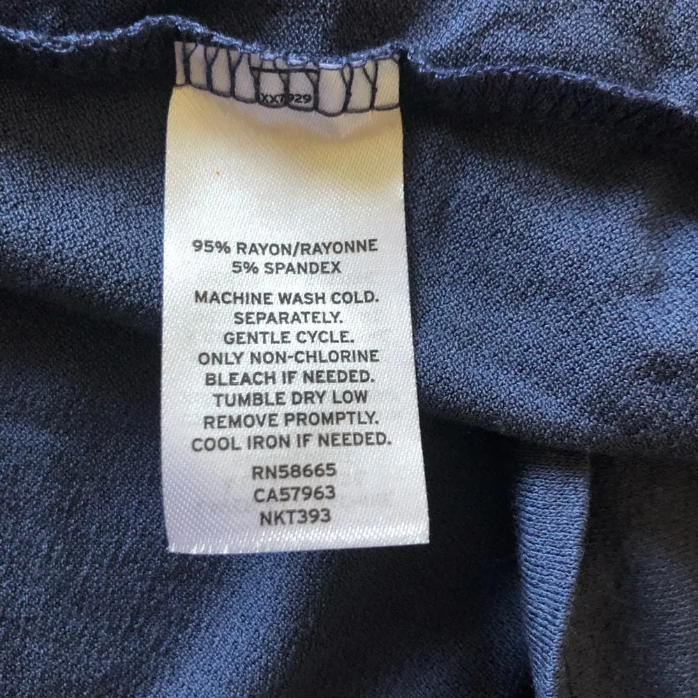 14th and Union V-neck Sleeveless Top XL NWT - Image 6