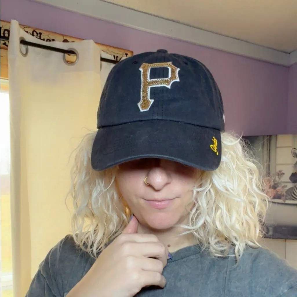 47 Brand Navy Cap with Silver Logo Pittsburgh Pirates - Image 2