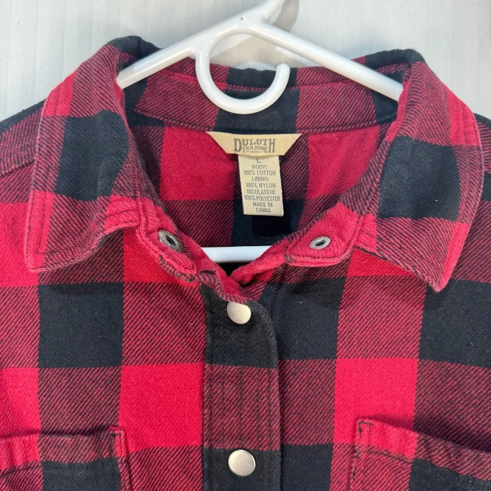 Duluth Trading Co Red/Black Plaid Insulated Chore Jacket Barn Coat Women’s Large Red - Image 4