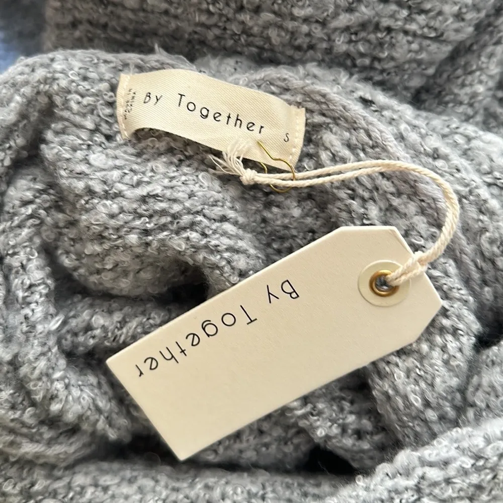 VICI | Turtleneck Sweater - Image 4